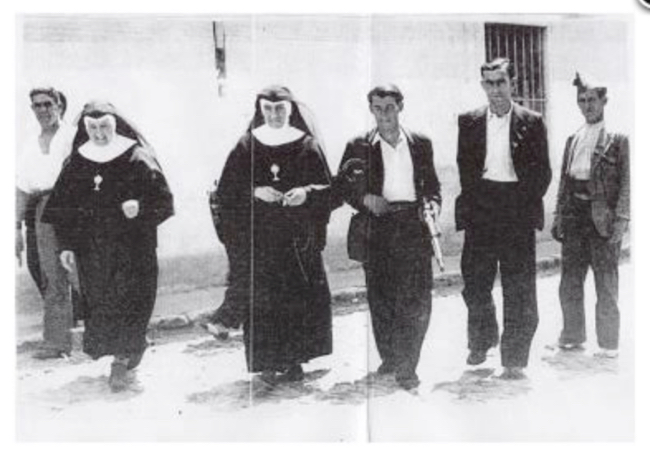 Nonnen werden abgeführt