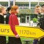 Das Straßenschild "Gurs 1170 km" – Erinnerungszeichen der Projektgruppe  copyright: Stadt Mannheim (Jugendamt) / Stadtjugendring Mannheim e.V.